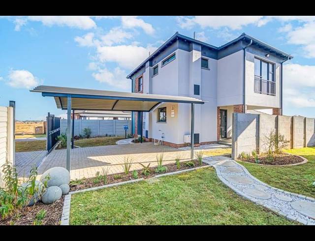 3 BEDROOM HOUSE FOR SALE IN PROTEA GLEN